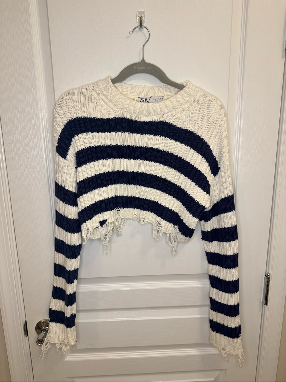 ZARA Navy & Cream Distressed Striped Cropped Sweater. NWOT Small